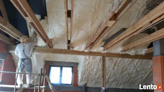 Ocieplenie poddasza dachu pianka PUR