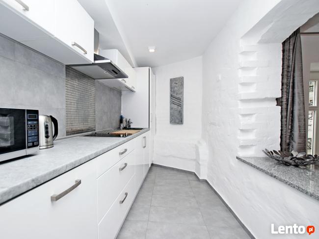 APARTAMENT Z TARASEM W CENTRUM SOPOTU