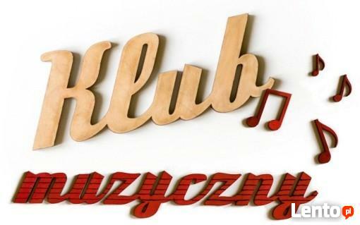 Ozdobne litery ze sklejki