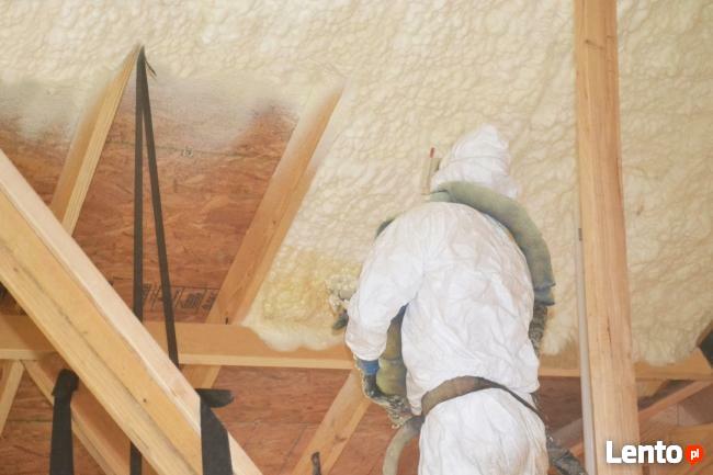 ocieplanie Piana PUR poddasza fundamenty