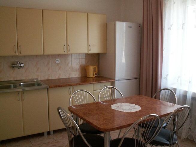 pokoje z łazienkami i aneksem kuchennym 800m.plaża