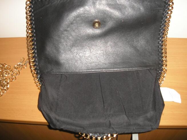 czarna torebka-kopertówka Forever