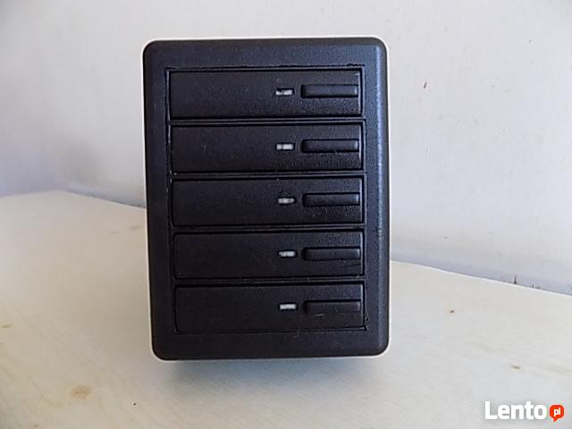 Pojemnik na kasey magnetofonowe do samochodu - YOUNGTIMER -