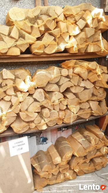 Suche drewno na podpałkę, do kominków, pieców, grillów