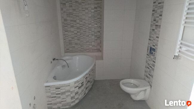 Malowanie, Glazurnik układanie łazienek garaży tarasów