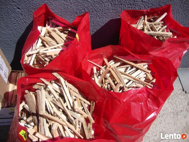 Suche drewno na podpałkę, do kominków, pieców, grillów