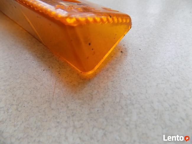 KIERUNKOWSKAZ PRZEDNI , KLOSZ - VW PASSAT B2 81-84r.