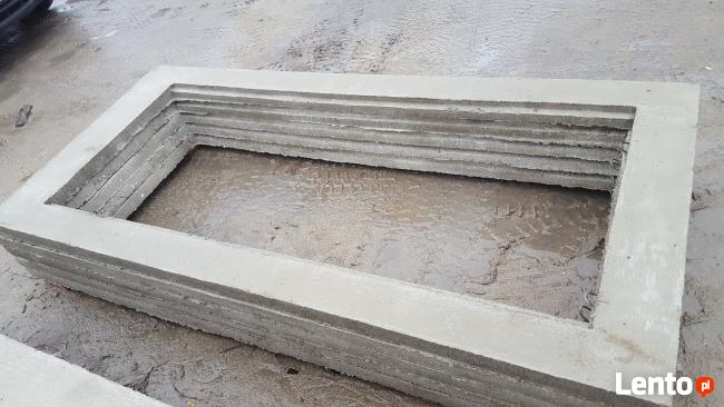 Pieczary nagrobne wraz z fundamentami pod pomniki