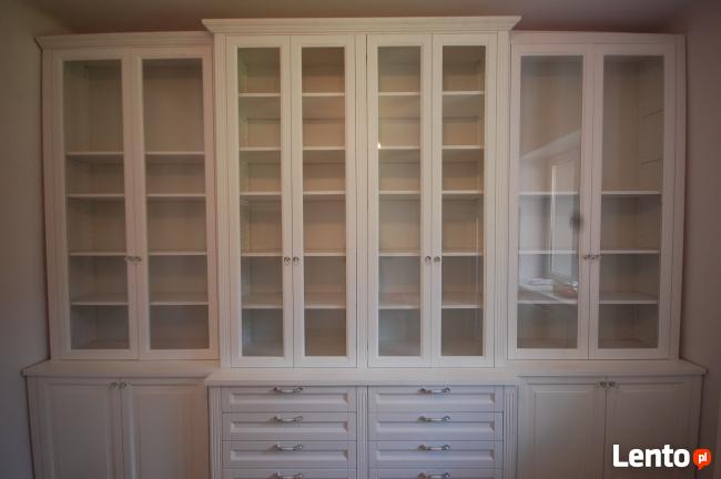 Biblioteczka z drewna dębowego. Regał na książki