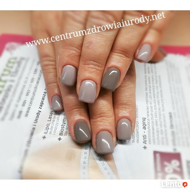 PRZEDŁUŻANIE PAZNOKCI ŻELEM