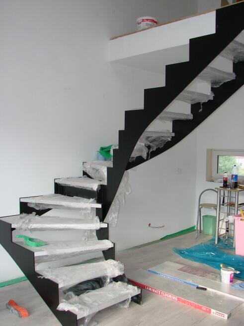 Niepowtarzalne SCHODY metalowe nierdzewne stalowe