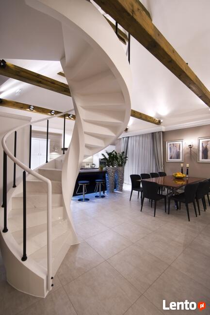 Schody inne niż wszystkie