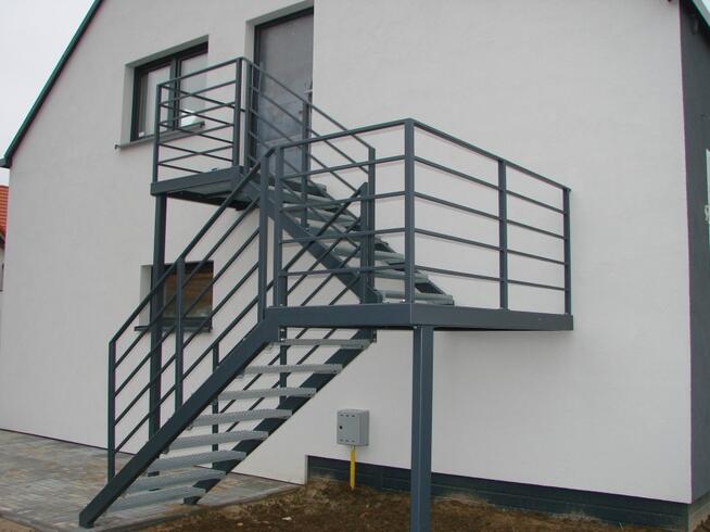 Niepowtarzalne SCHODY metalowe nierdzewne stalowe