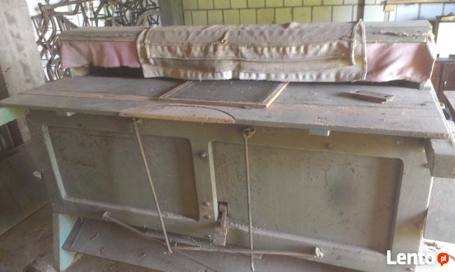 Sprzedam młocarnie, kosiarkę konną. sieczkarnie, pług