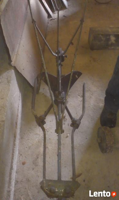 Sprzedam młocarnie, kosiarkę konną. sieczkarnie, pług
