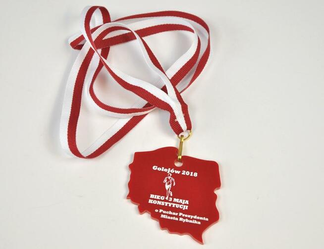 Medal okolicznościowy z plexi / medal drewniany