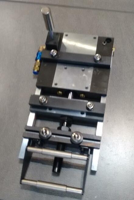 Podajniki pneumatyczne A1010 do prasy mimośrodowej