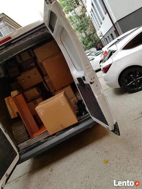 TRANSPORT Przeprowadzki, wywóz zbędnych rzeczy