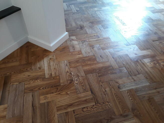 Twój PARKIECIARZ Cyklinowanie Szczotkowanie Barwienie Podłóg