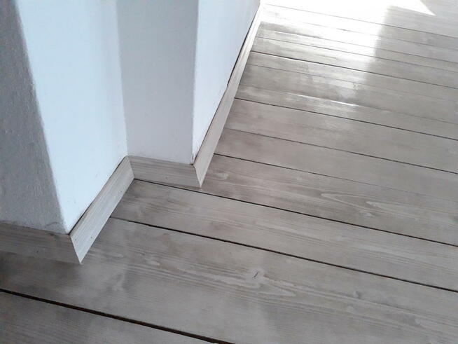 Twój PARKIECIARZ Cyklinowanie Szczotkowanie Barwienie Podłóg