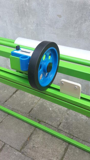 Folia w rolce na stojaku