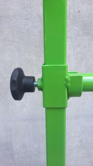 Folia w rolce na stojaku