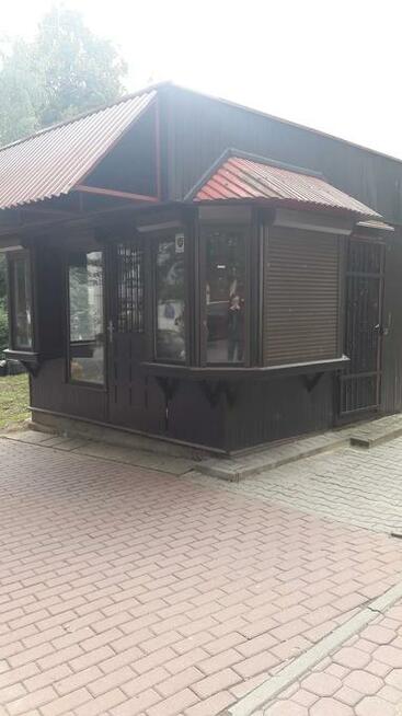 Wynajem kiosku z kanalizacją i wejściem do środka Kraków