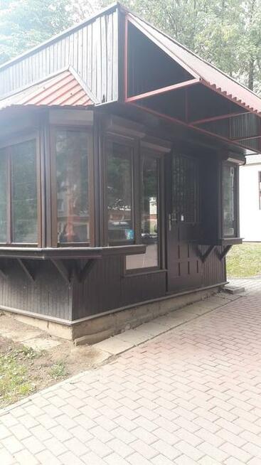 Wynajem kiosku z kanalizacją i wejściem do środka Kraków