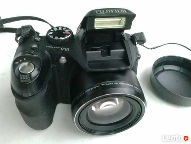 Aparat fotograficzny FUJI FILM FINEPIX S2000HD ZOOM X 15
