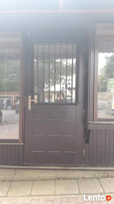 Wynajem kiosku z kanalizacją i wejściem do środka Kraków