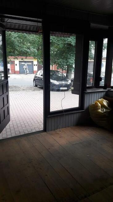 Wynajem kiosku z kanalizacją i wejściem do środka Kraków