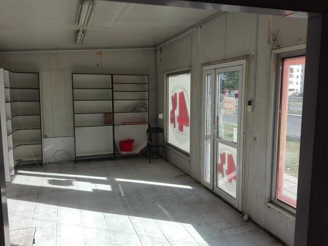 Pawilon handlowo - usługowy, ul. Umińskiego, Praga Południe.