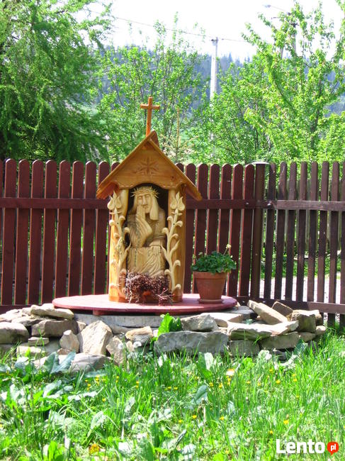 kapliczki drewniane