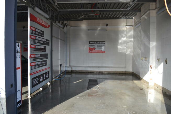 Myjnia samochodowa samoobsługowa bezdotyk (technika) 4 stan.