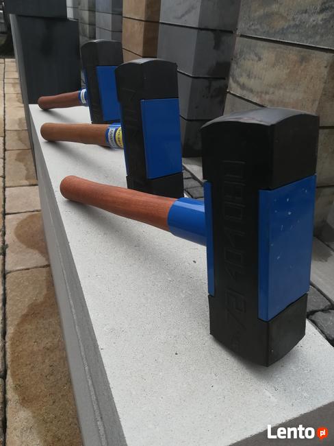 Młotek brukarski do kostki gumowy