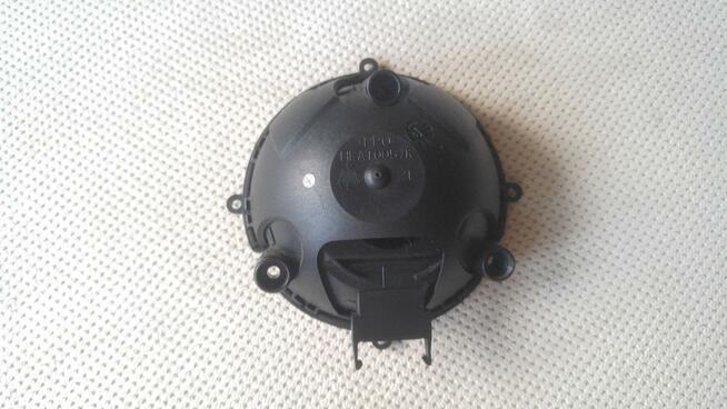 Silniczek lusterka prawy 8P1858532J Audi A3 8P, A4, A6 - EU