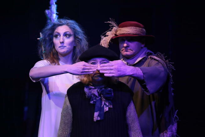 Poszukujesz fotografa.