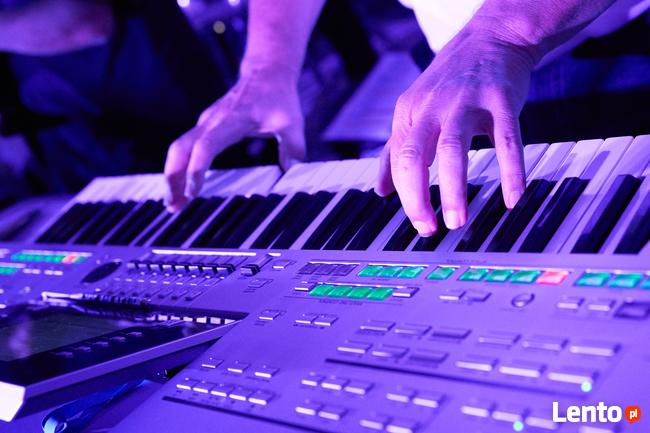 Nauka gry na keyboardzie