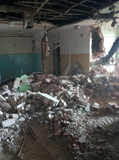 Prace ziemne , odwierty pod słupki, skuwanie posadzek KRAKÓW