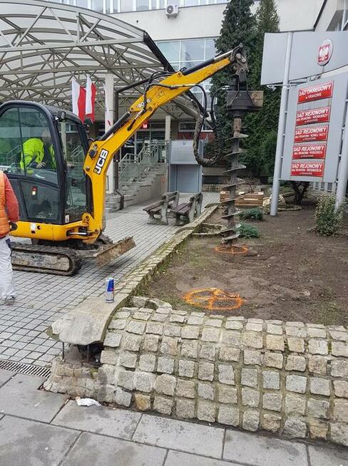 Prace ziemne , odwierty pod słupki, skuwanie posadzek KRAKÓW