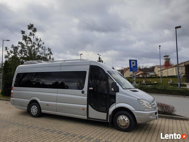 Wynajem busów Gliwice przewóz osób Zawiercie busy Pyrzowice.