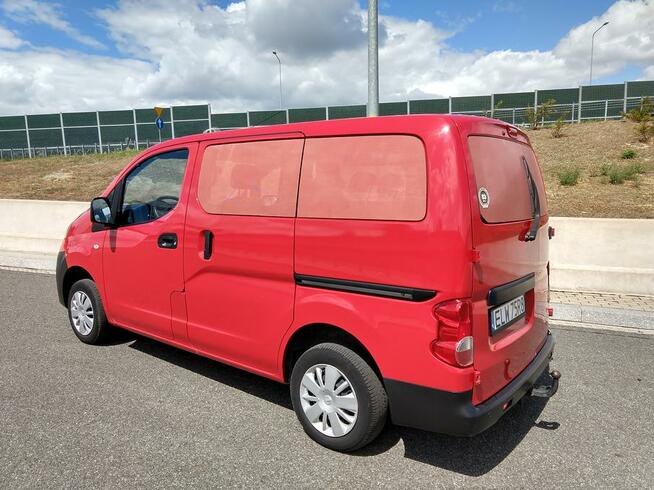 Nissan nv200