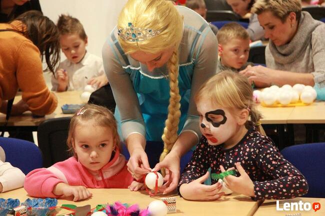 Wizyta Św. Mikołaja, Mikołaj, w domu, w firmie