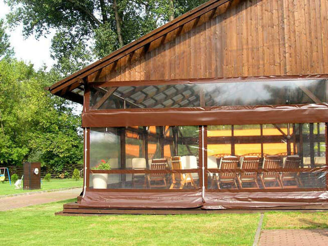 Przezroczysta osłona, kotara, roleta na taras z montażem