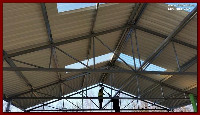 Wiata. Konstrukcja stalowa. Wiązary kratowe 11x16x3m.