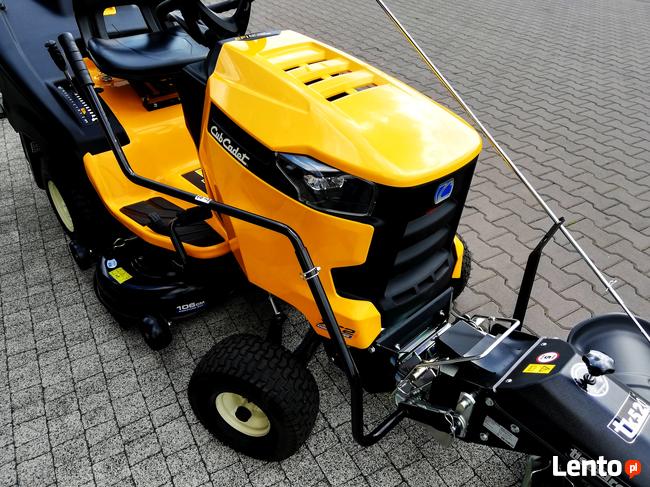 Traktor ogrodowy Cub Cadet XT2 QR106 z ZAMIATARKĄ Kawasaki