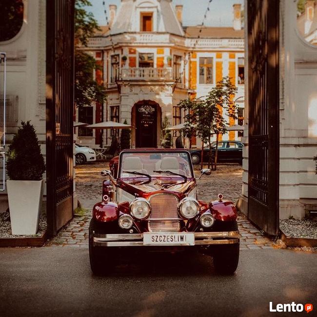 Zabytkowe auto do ślubu NESTOR BARON replika