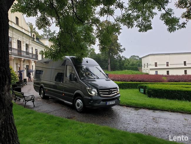 Przewóz pracowników Dąbrowa wynajem busów Sosnowiec przewozy