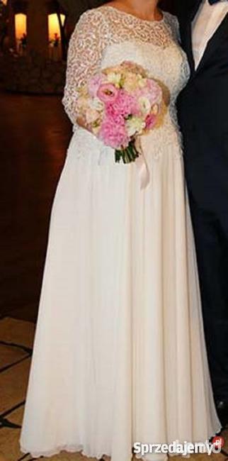 Atrakcyjna, elegancka suknia ślubna