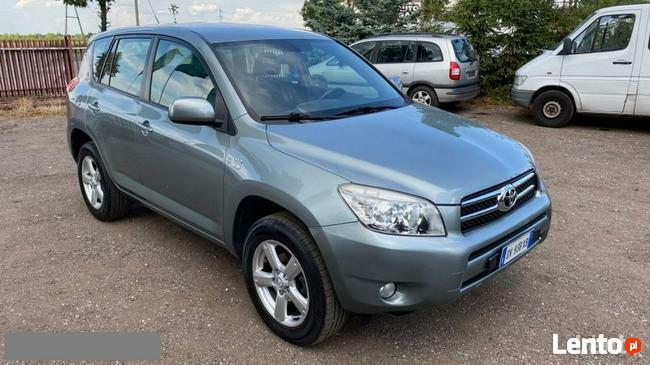 Toyota RAV-4 2.2 136 koni 4x4